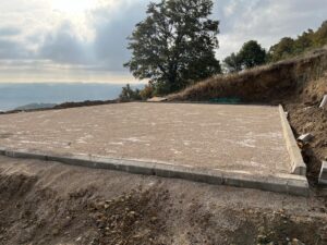 الانتهاء من أعمال تنفيذ تسوية ارضية استراحة مزرعة الجوز QM 1